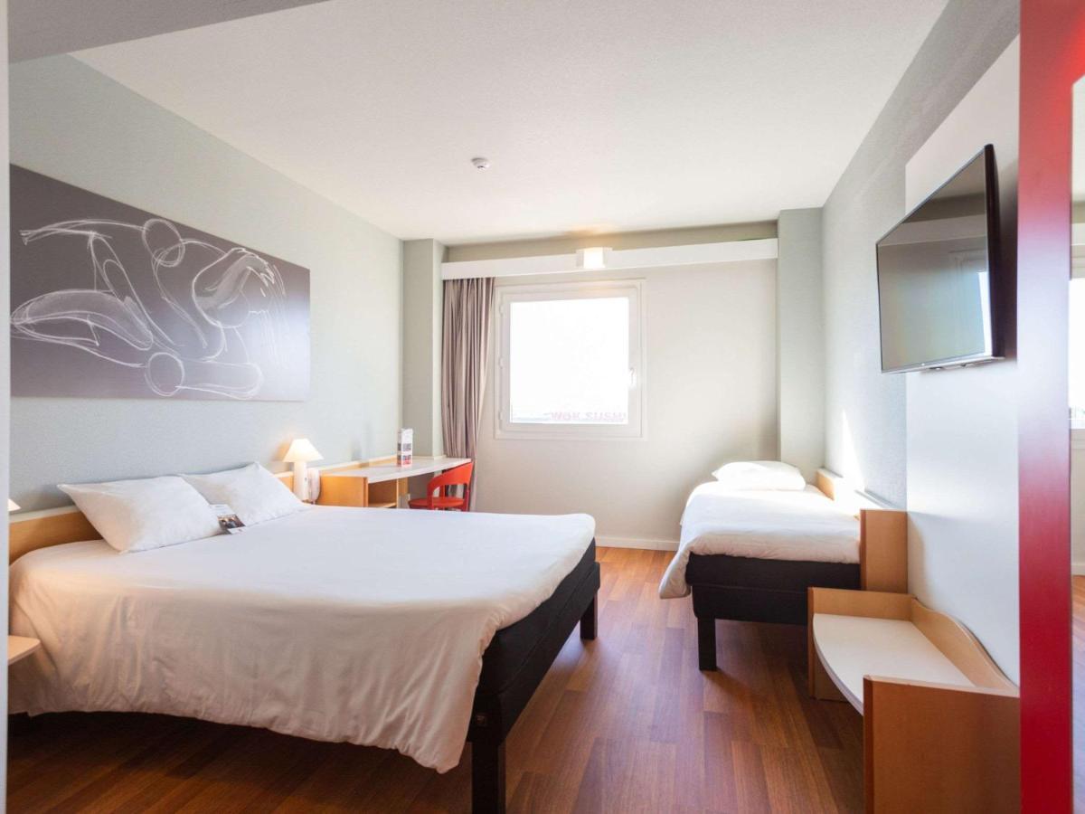 Ibis 3*